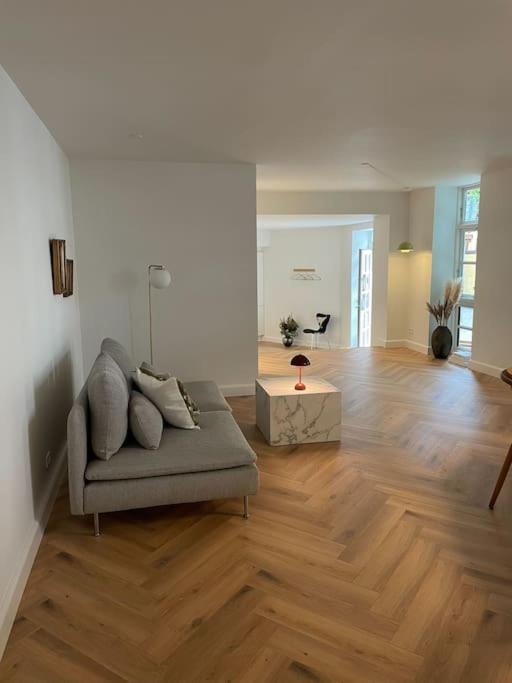 Apartament Nyrenoveret Charmerende Lejlighed I Odense C! Zewnętrze zdjęcie