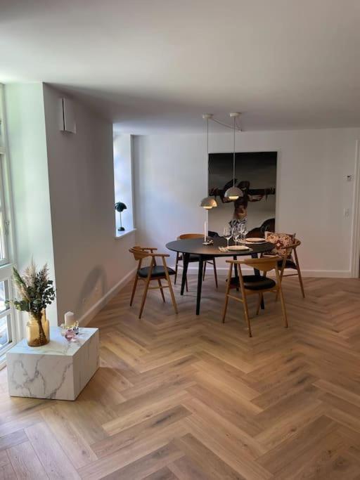 Apartament Nyrenoveret Charmerende Lejlighed I Odense C! Zewnętrze zdjęcie